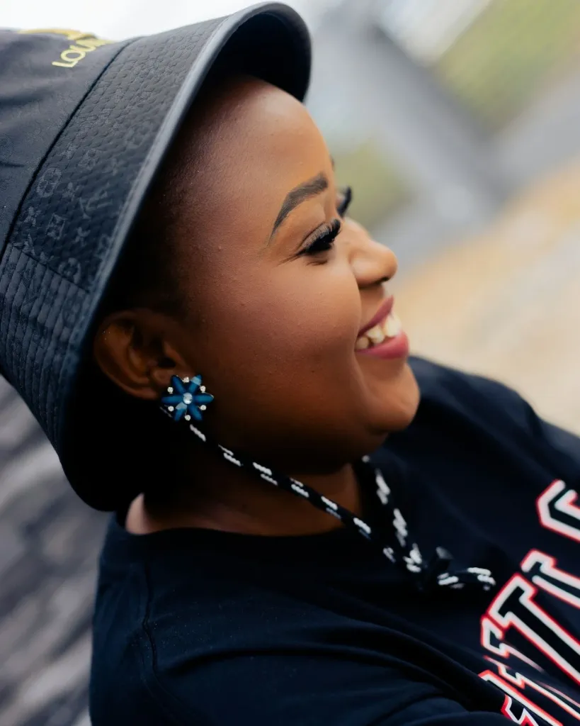 Bucket Hat - Women